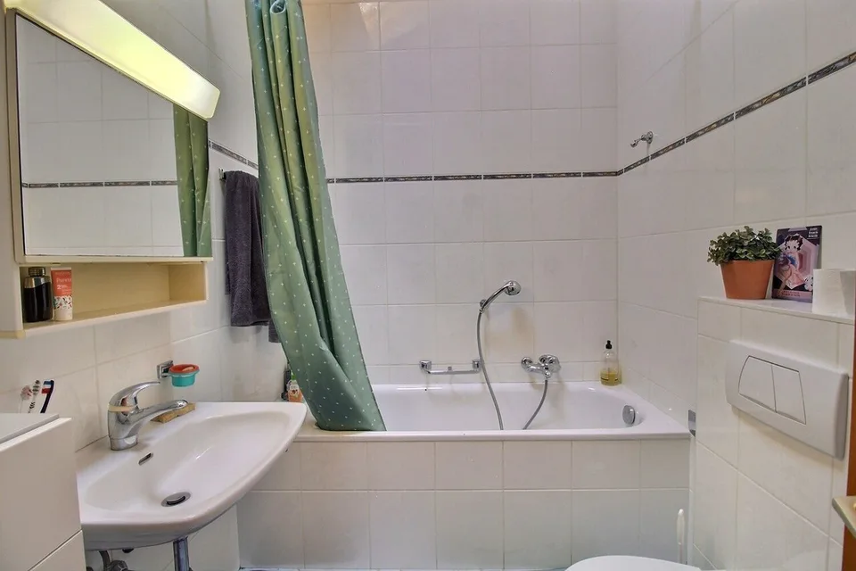 6012M-Casa di villaggio con 3 appartamenti nel cuore di Riddes