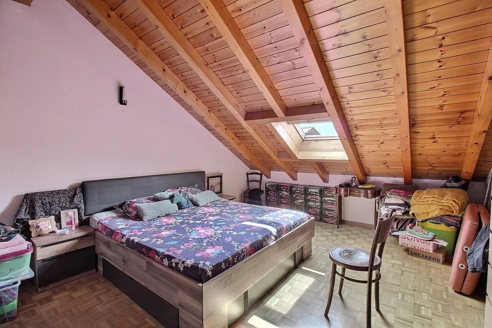 6012M-Casa di villaggio con 3 appartamenti nel cuore di Riddes