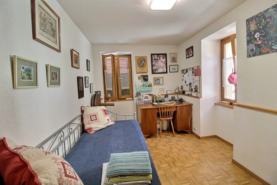 6012M-Casa di villaggio con 3 appartamenti nel cuore di Riddes