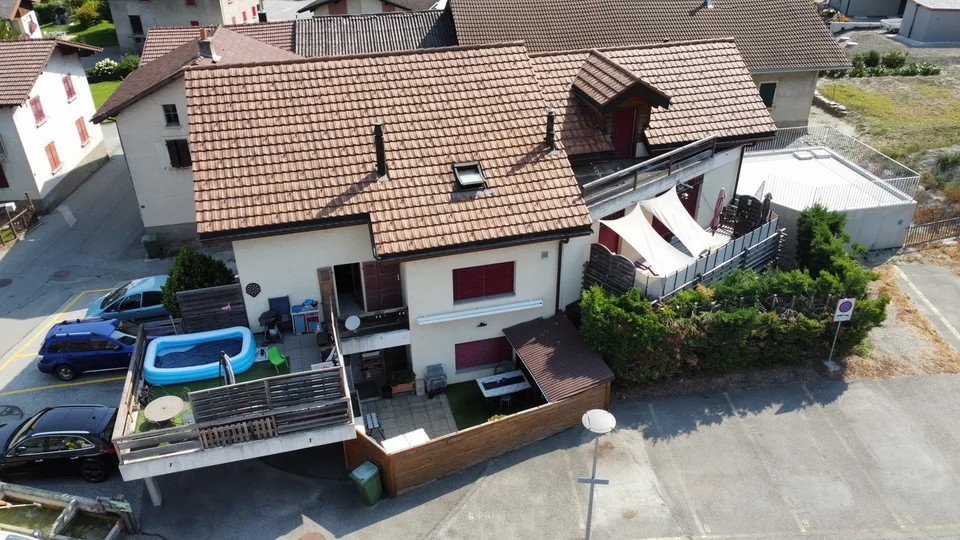 6012M-Maison villageoise de 3 appartements au coeur de Riddes