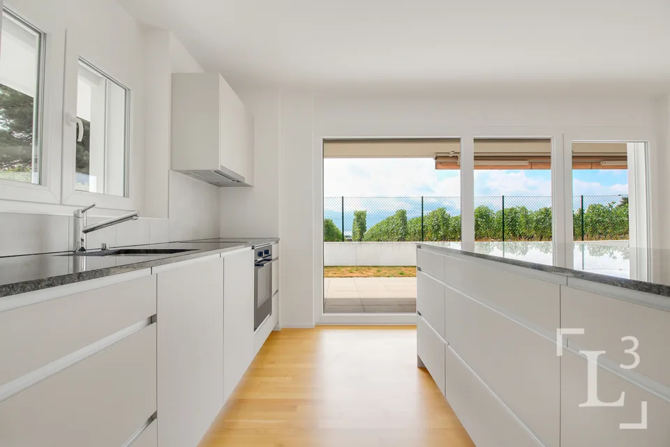 New! Family apartment on garden level
