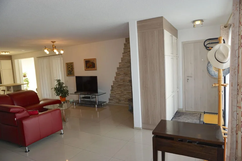 5,5-Zimmer-Wohnung