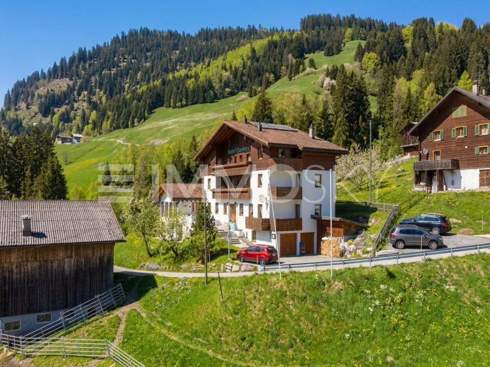 Una casa di montagna piena di possibilità - a solo 8 min. da Disentis