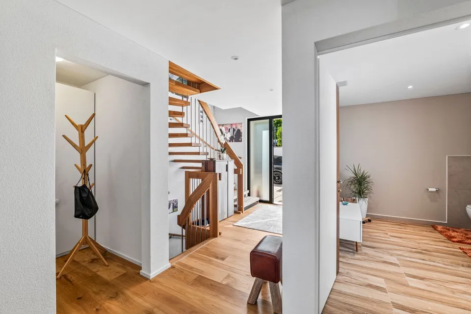 Helles 4.5-Zimmer-Haus mit Aussicht in Schwaderloch