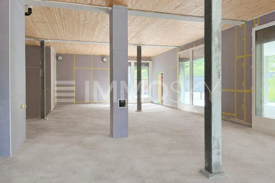 Moderne Gewerbefläche mit Ausbaupotenzial und grosser Aussenfläche
