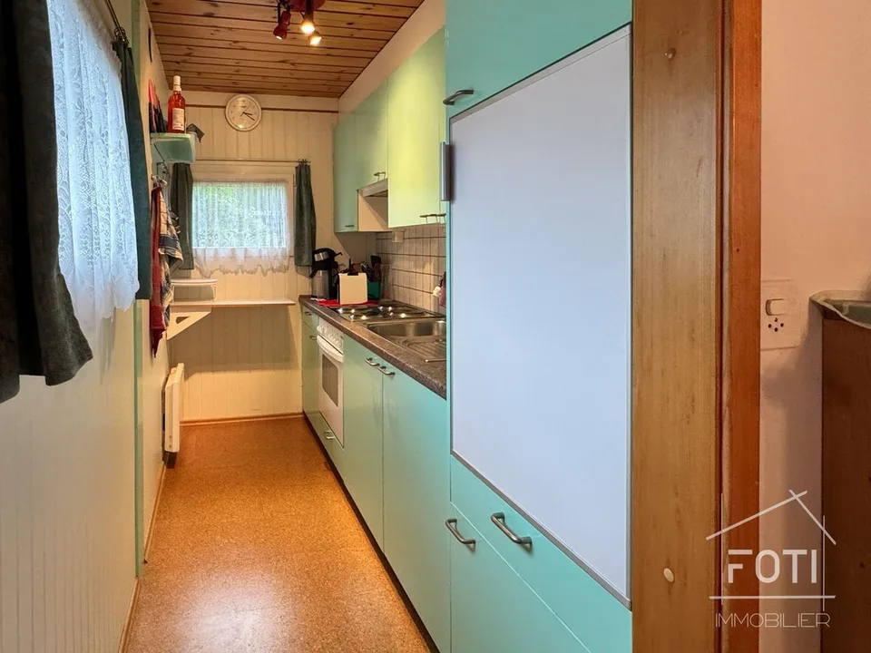 Bungalow de 2.5 Pièces avec Vue à Saint-Maurice à rénover.