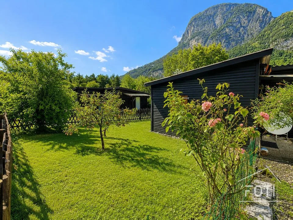 Bungalow de 2.5 Pièces avec Vue à Saint-Maurice à rénover.