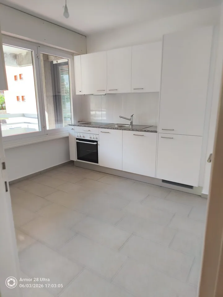 CHIASSO - BRIGHT 5.5-ROOM APARTMENT