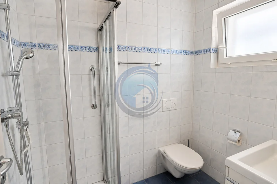 MAGNIFIKANTE 3,5-ZIMMER-WOHNUNG IM HERZEN VON BLONAY