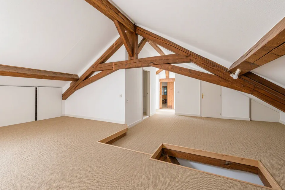 Maison contiguë 9 pièces