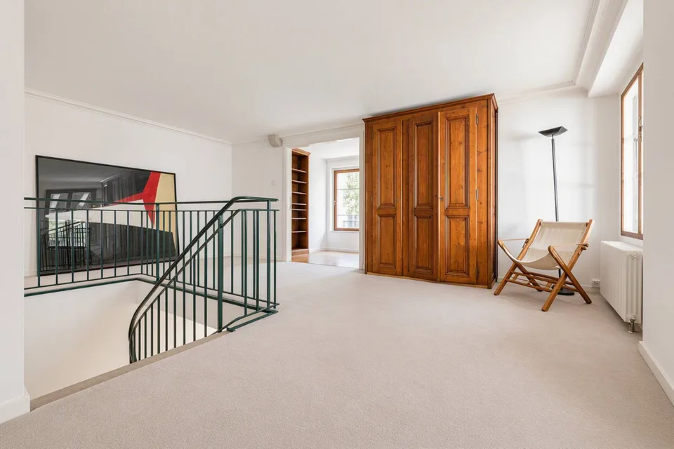 Maison contiguë 9 pièces
