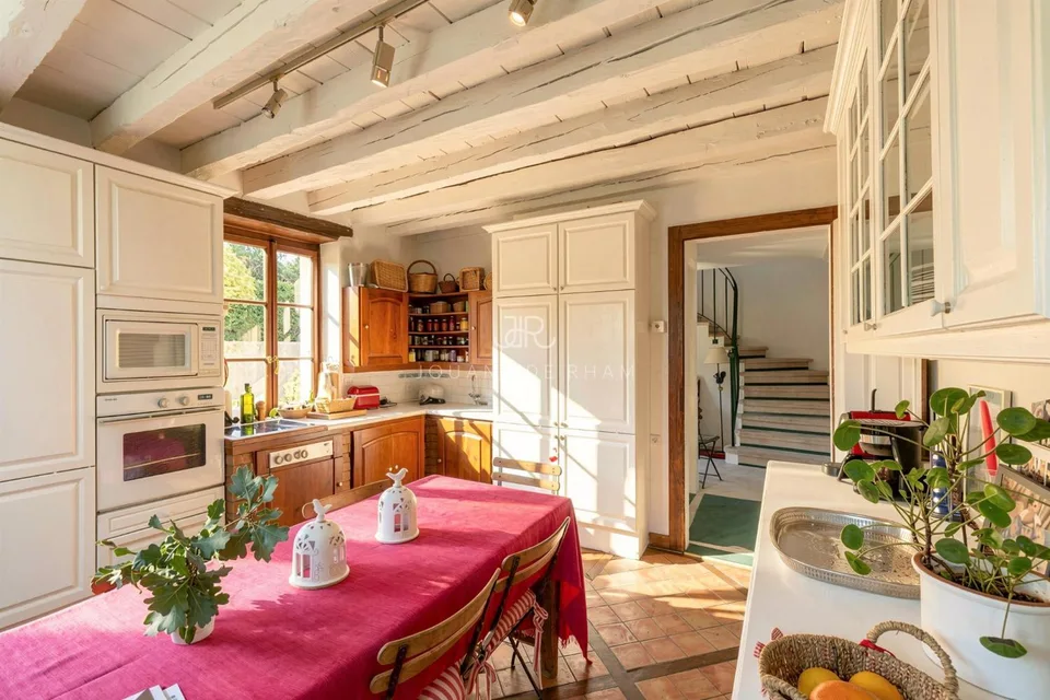 9-Room House