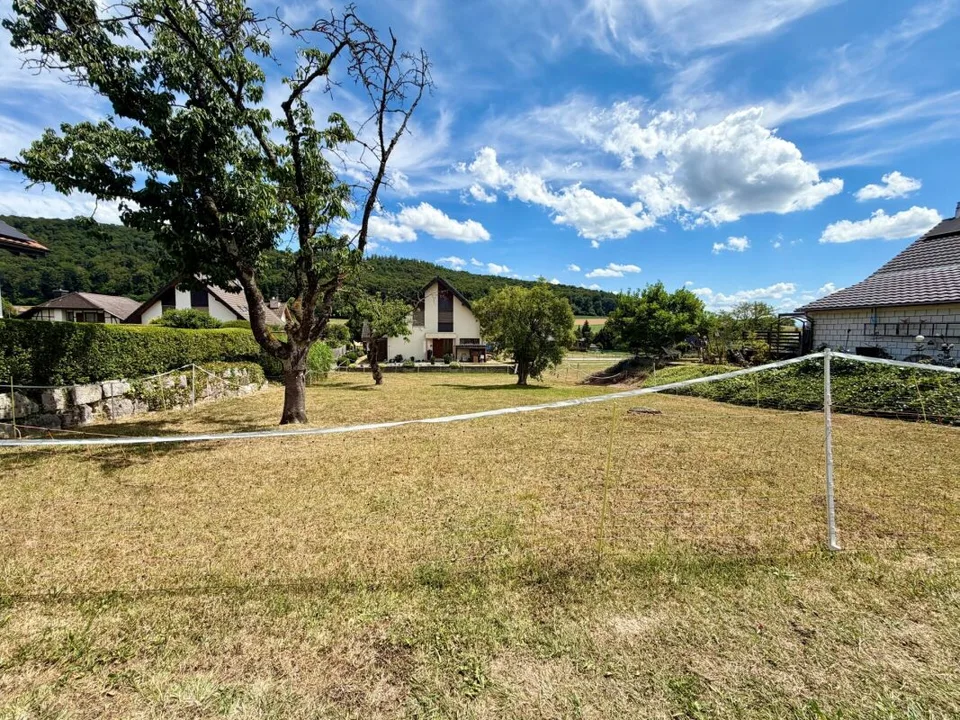 Spacious building plot of 615 m2 in Gals BE