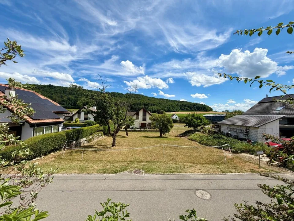 Spacious building plot of 615 m2 in Gals BE