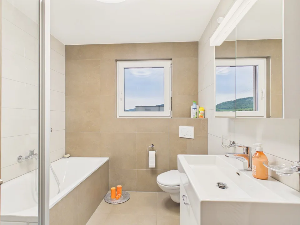 Moderne Penthouse-Wohnung mit Panorama-Terrasse in Delémont – Foto 11 von 22