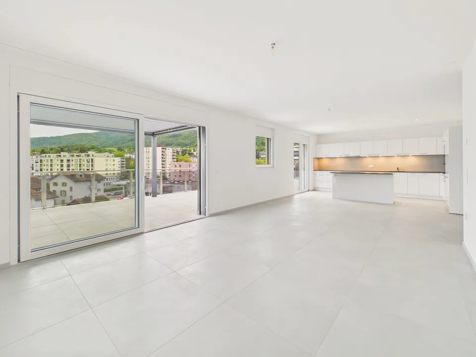 Appartamento attico esclusivo con grande terrazza e zona residenziale tranquilla – foto 4 di 26