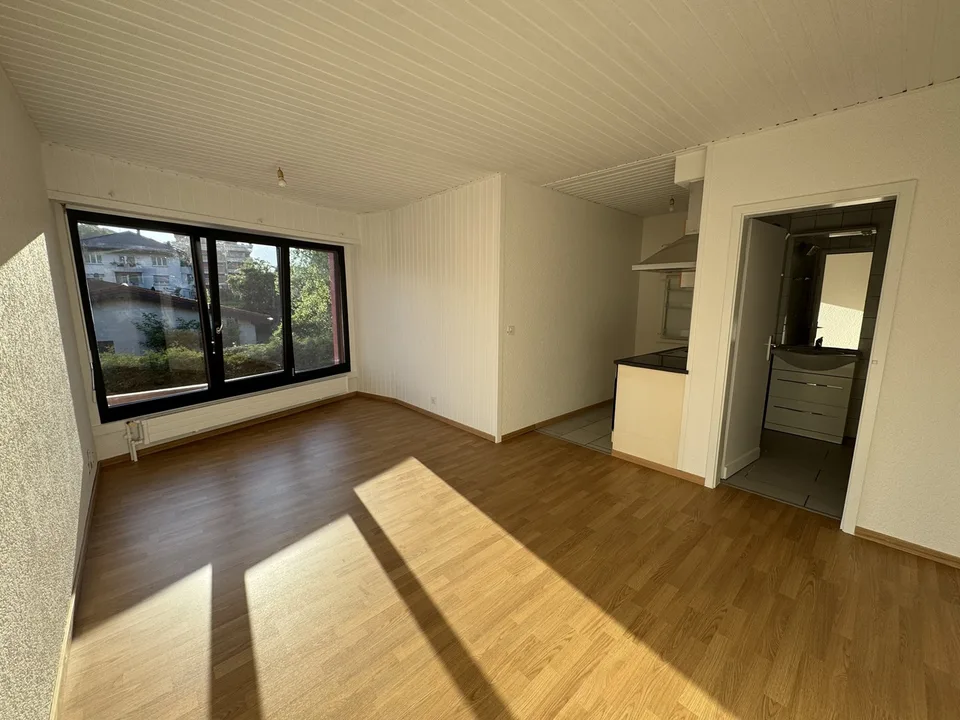Helles Studio teilweise renoviert
