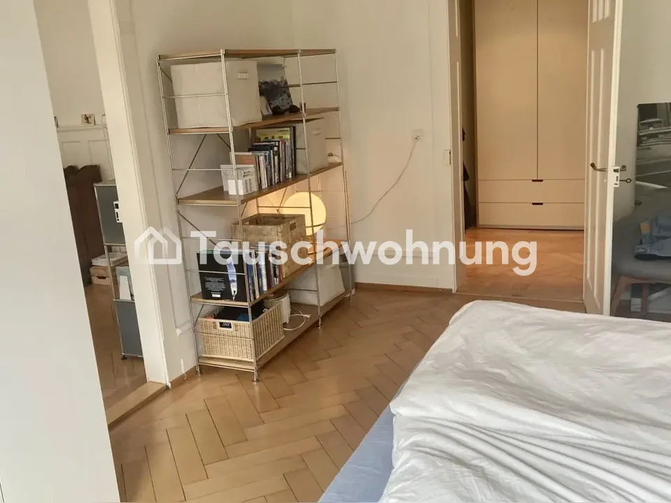 Appartement ancien de 3,5 pièces (K3) contre un appartement plus grand dans le K3