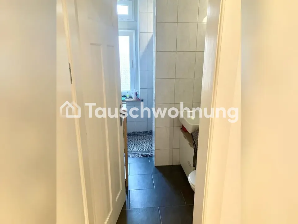 Appartement ancien de 3,5 pièces (K3) contre un appartement plus grand dans le K3