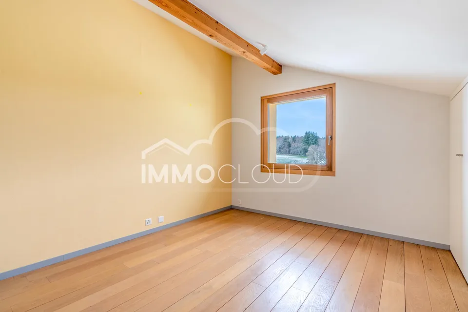 Super apartment with character in the heart of the countryside!