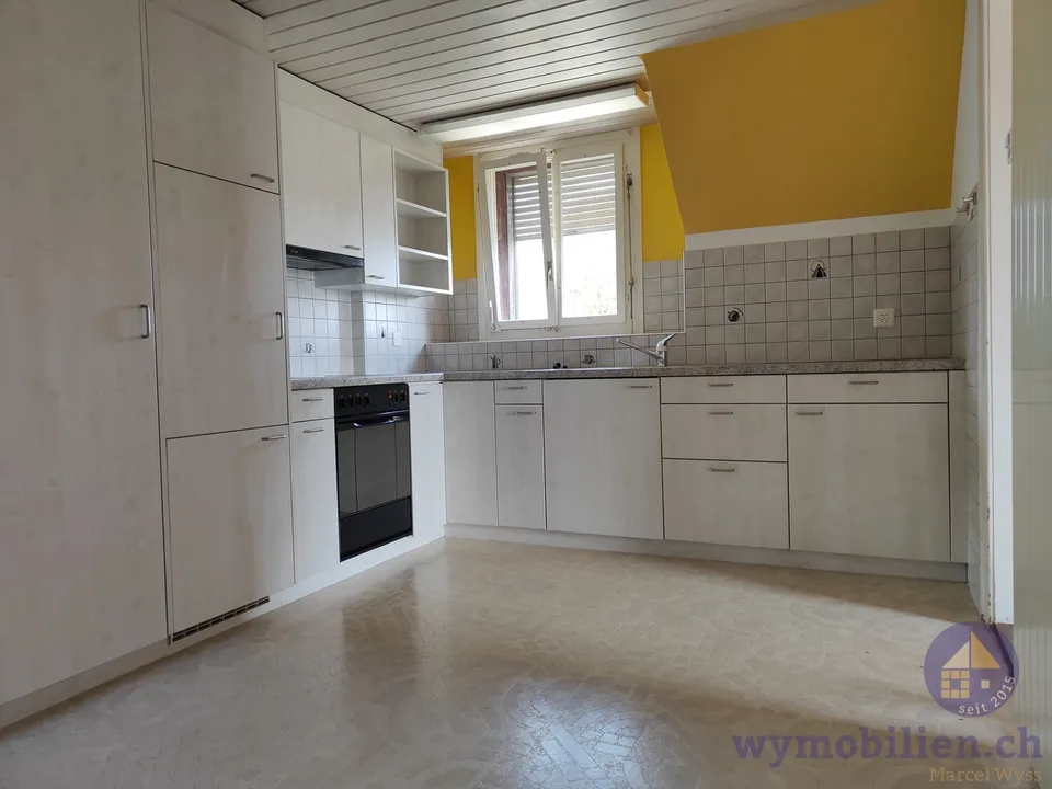 Appartamento mansardato di 3 stanze in una casa plurifamiliare con solo 3 unità!