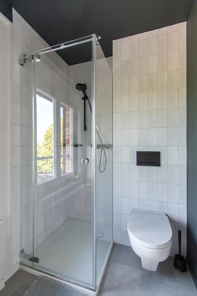Hochwertige und stilvolle 2.5 Zimmer-Wohnung mit Balkon