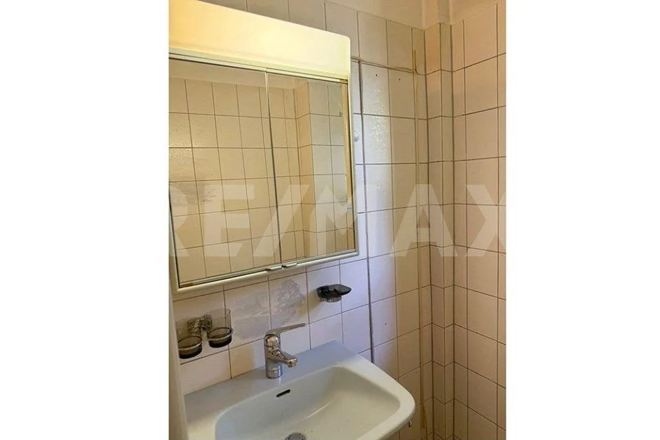 Appartement Charmant en Emplacement Privilégié, Bâle - 72m², 3 Chambres