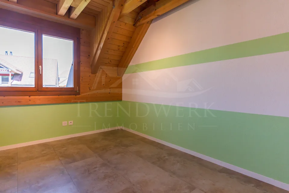 5.5-Room Condominium with Alpine View in Freimettigen