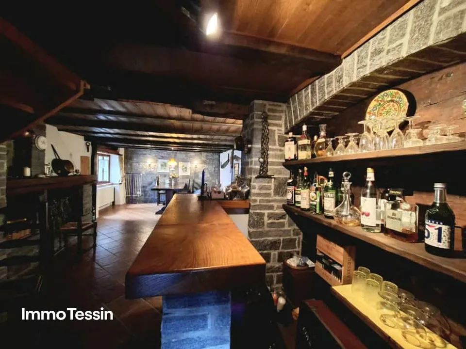 Cozy & lovingly converted Ticino refuge, semi-detached house with Grottino, workshop, and fireplace – photo 9 of 13
