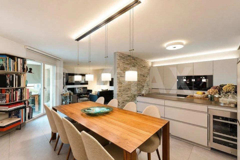 Modern, well-kept, convincing | 5.5+ room house | Living at a high level