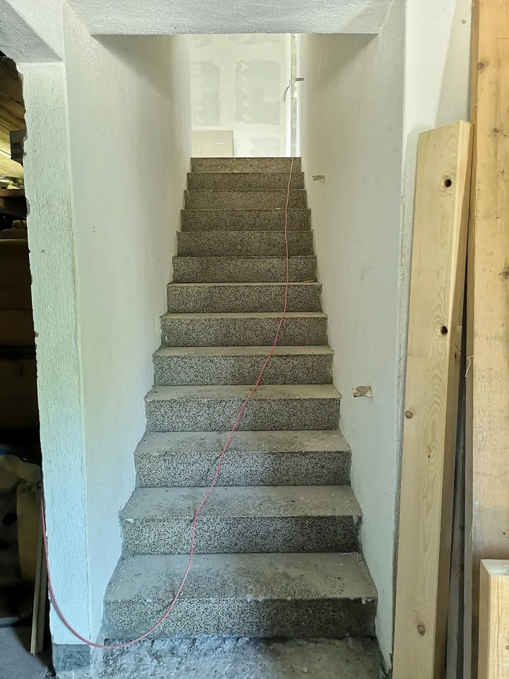 Maison avec 4.5 pièces + galerie en bordure de Saignelégier, vendue entièrement rénovée