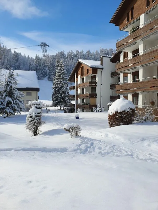 Alpine Retreat in Prime Location in LAAX - Ski-in/Ski-out & Wellness Included
