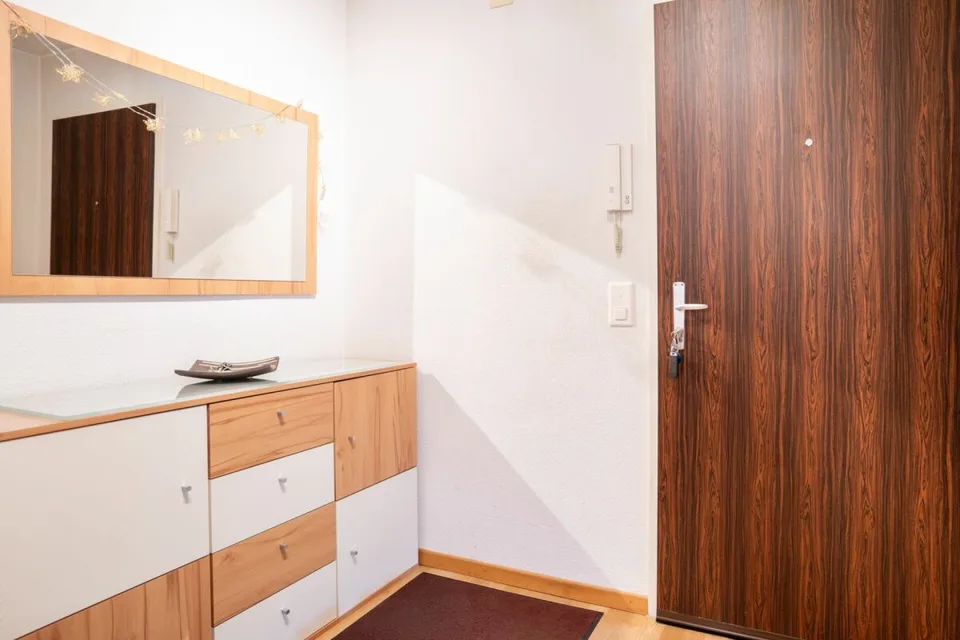 Pretty 4.5 Room Apartment in Family-Friendly Neighborhood