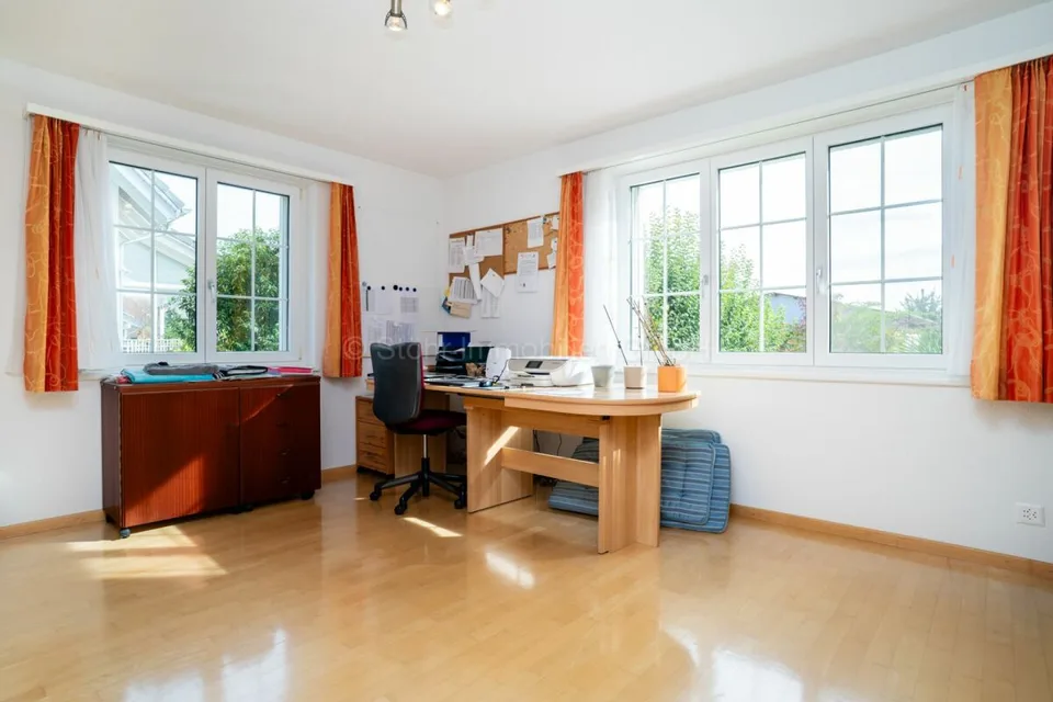 Maison individuelle exclusive de 5,5 pièces avec piscine - Indépendante et confortable