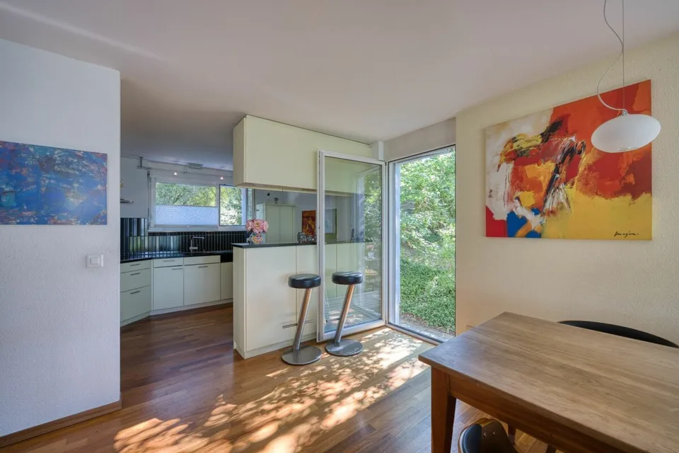 MEDITERRANEAN LIGHT-FLOODED 6.5 ROOM HOUSE WITH DREAM VIEW