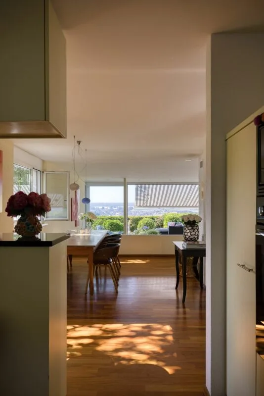 MEDITERRANEAN LIGHT-FLOODED 6.5 ROOM HOUSE WITH DREAM VIEW