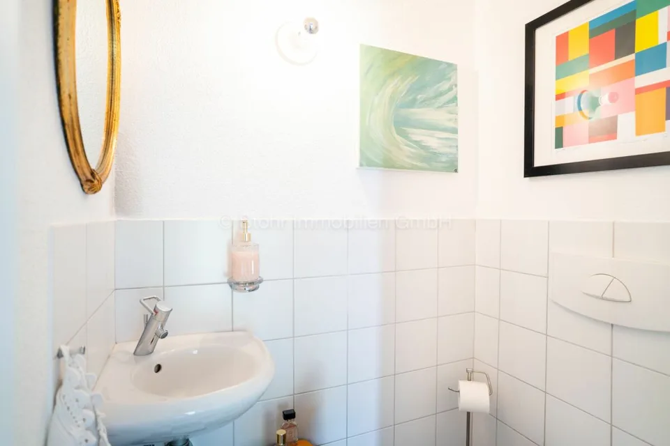 MEDITERRANEAN LIGHT-FLOODED 6.5 ROOM HOUSE WITH DREAM VIEW