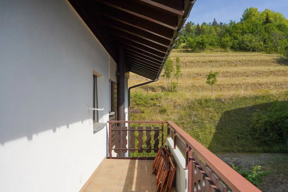 Charmante 3,5-Zimmer-Wohnung mit atemberaubendem Blick auf die Alpen in Chermignon d'en Haut