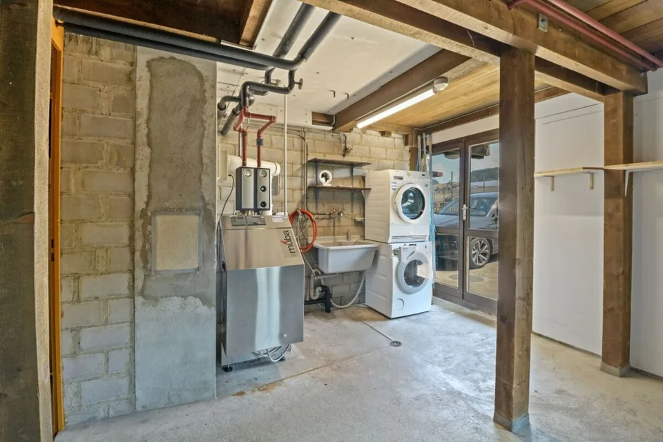 Maison individuelle 5½ pièces, indépendante, centrale, ensoleillée, avec potentiel