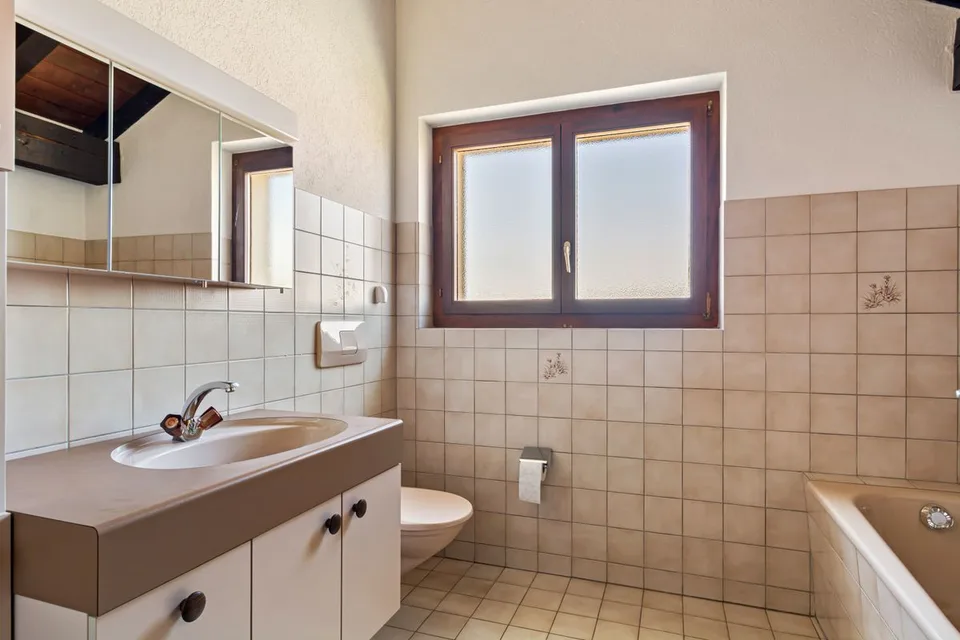 Maison familiale spacieuse de 7 pièces à Saignelégier
