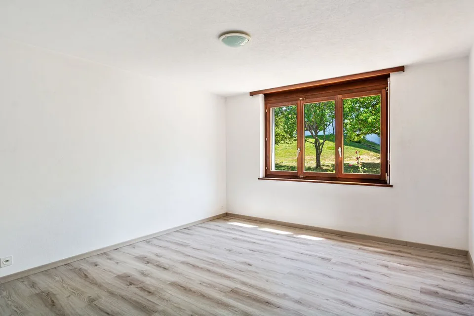 Maison familiale spacieuse de 7 pièces à Saignelégier