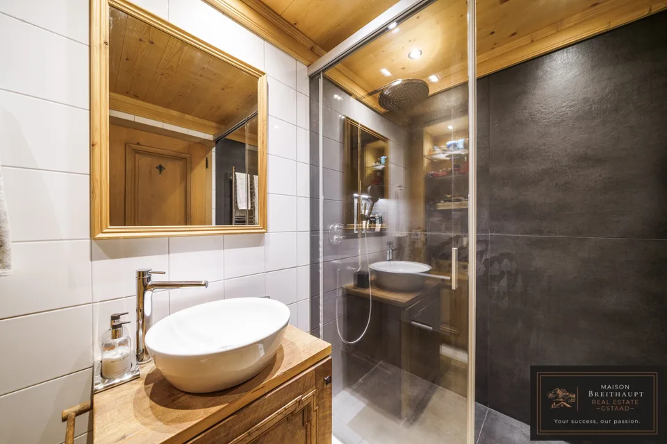 Appartement chaleureux de 3½ pièces avec jardin et vue imprenable sur les montagnes