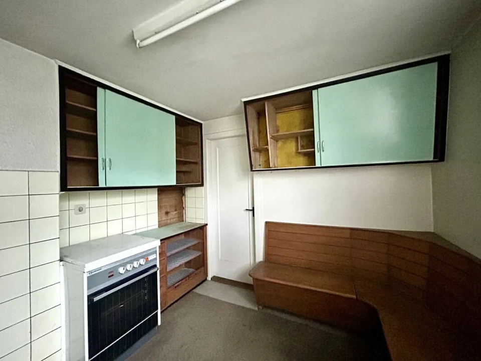 5.5-Room Single-Family House for Renovation and Design in Bettenhausen!