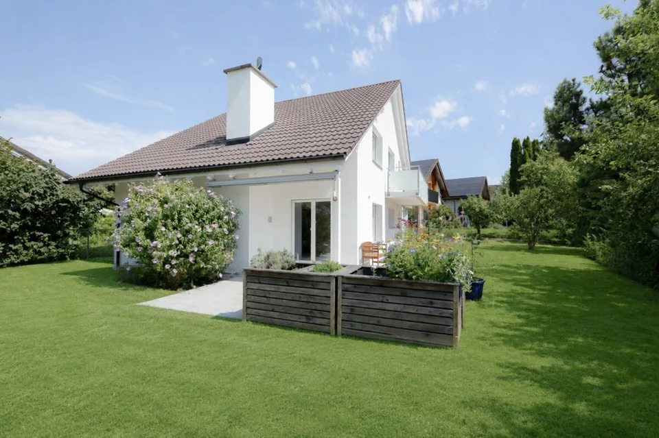 Detached - Family-friendly - Sunny