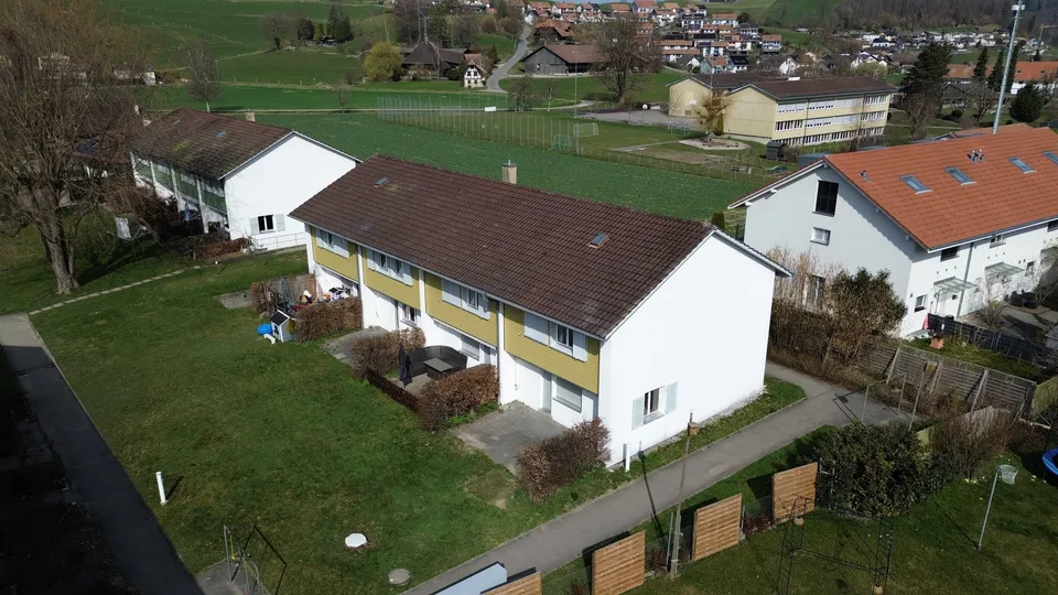 Casa a schiera di 4,5 locali con giardino a Krauchthal