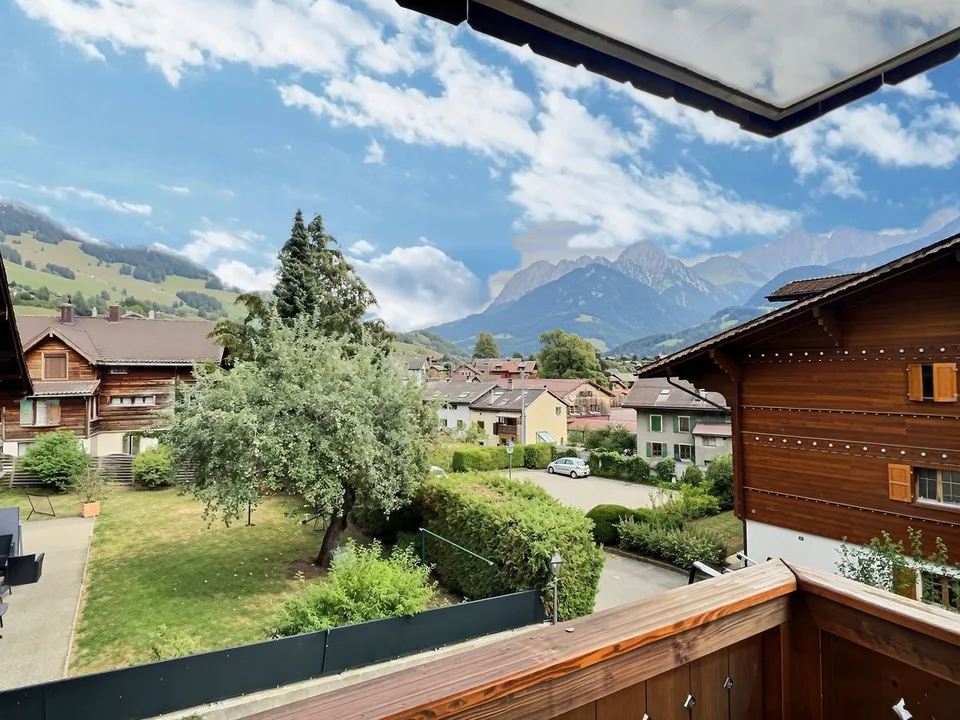 Bel appartement de 4 pièces avec grand balcon