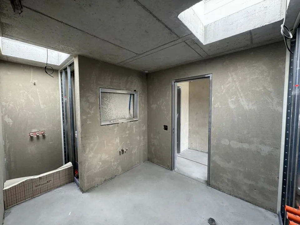 Bald bezugsbereit -exklusive 3.5-Zimmer Attika-Wohnung mit 158m2 Terrasse