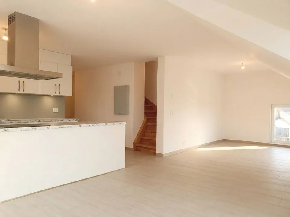 Dachwohnung-Duplex mit 5.5 Zimmern – Foto 15 von 22