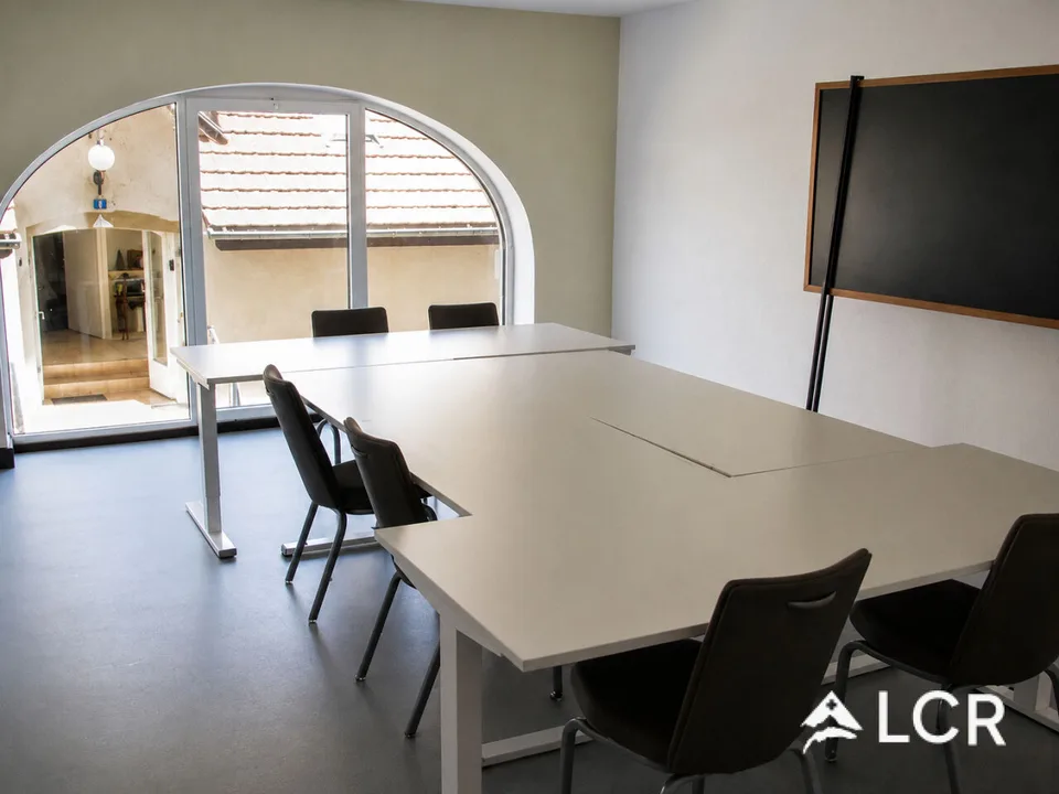 217m² Raum im ehemaligen Reitstall von Schloss Vaumarcus