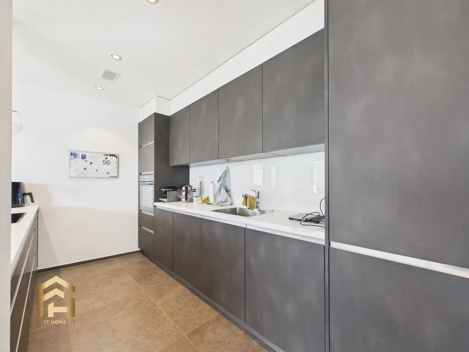 Grosszügige 5.5 Terrassenwohnung mit freiem Blick über das Rhonetal
